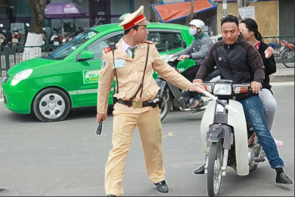 Lỗi không đội mũ bảo hiểm